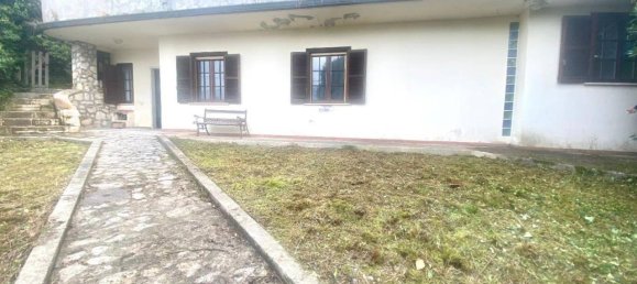 3 rooms Villa in Sant'Elia Fiumerapido, Italy No. 165457 2