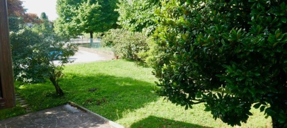 6 bedrooms House in Pordenone, Italy No. 325630 13