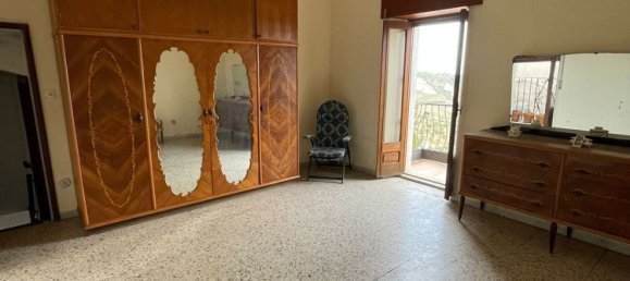 3 rooms Duplex in Stilo, Italy No. 254467 2
