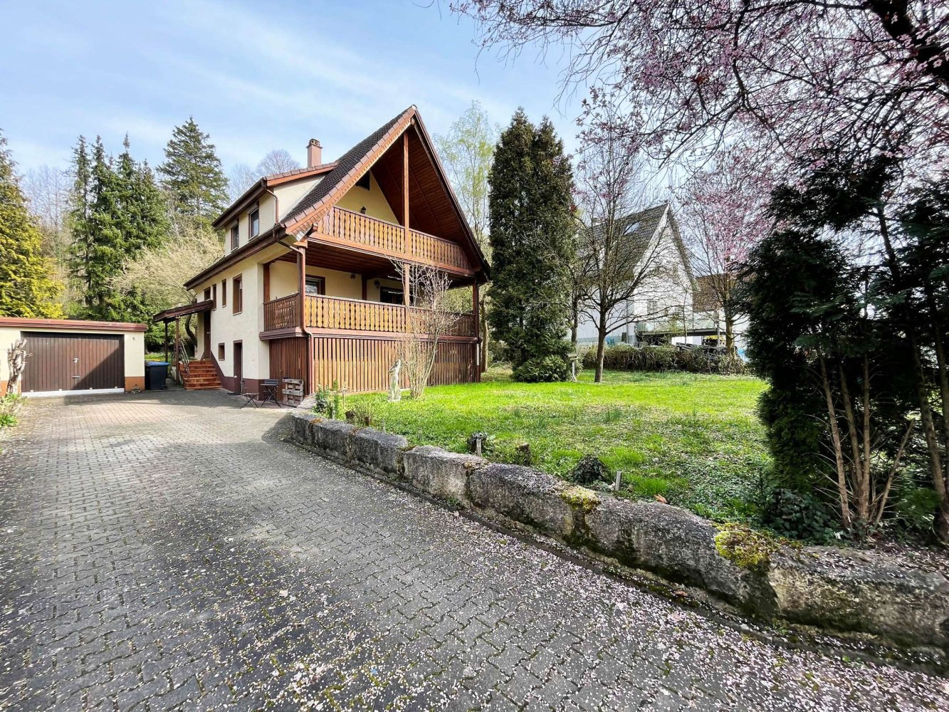 2 Schlafzimmer Haus in Reutlingen, Germany, Nr. 65689