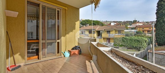 5 rooms Apartment in Imperia, Italy No. 104109 8