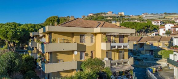 5 rooms Apartment in Imperia, Italy No. 104109 25