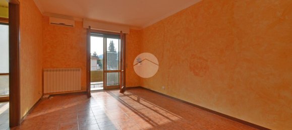 5 rooms Apartment in Imperia, Italy No. 104109 3