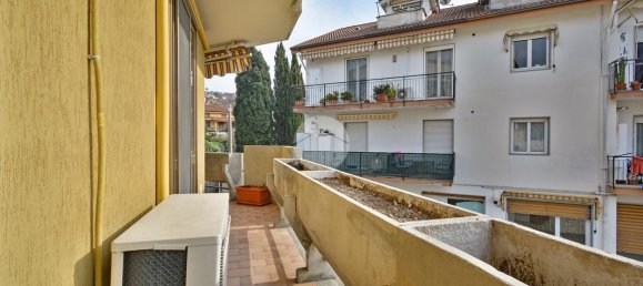 5 rooms Apartment in Imperia, Italy No. 104109 11