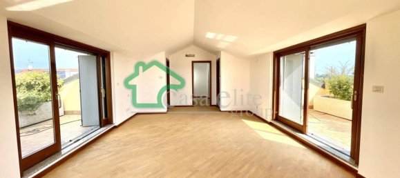 Apartamento de 5 habitaciónes en Crema, Italy No. 199244 49