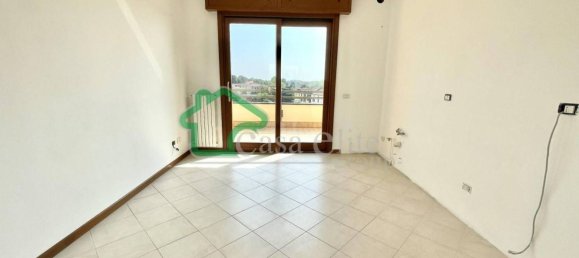 Apartamento de 5 habitaciónes en Crema, Italy No. 199244 25