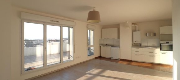 Apartamento de 3 dormitorios en Juvisy-sur-Orge, France No. 151883 3