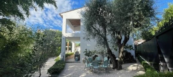 4 Schlafzimmer Gewerbliche Immobilie in Le Cannet, France, Nr. 763 2