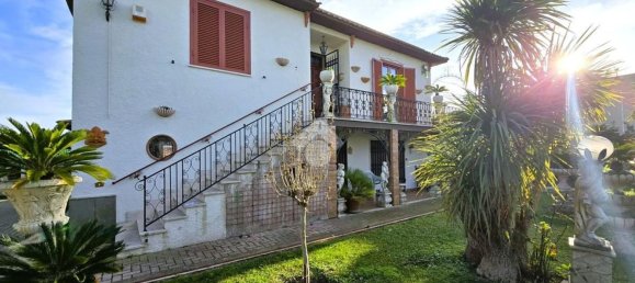 6غرفة فيلا في Tarquinia, Italy رقم 69280 2