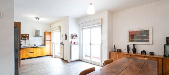 Apartamento de 3 dormitorios en Oggiono, Italy No. 235226 32