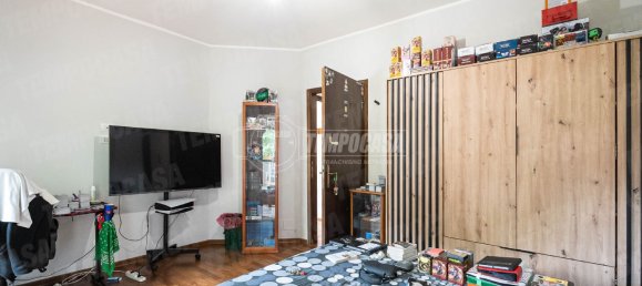 Apartamento de 3 dormitorios en Oggiono, Italy No. 235226 33