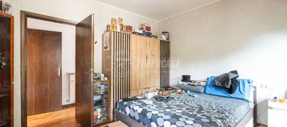 Apartamento de 3 dormitorios en Oggiono, Italy No. 235226 31