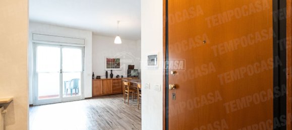 Apartamento de 3 dormitorios en Oggiono, Italy No. 235226 13