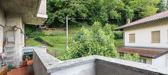 Apartamento de 3 dormitorios en Oggiono, Italy No. 235226 3