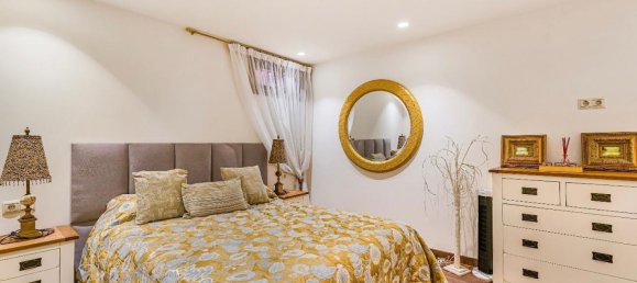 4 bedrooms Villa in Marbella, Spain No. 154142 20