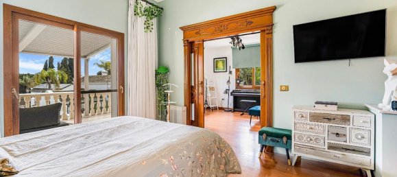 4 bedrooms Villa in Marbella, Spain No. 154142 6