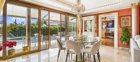 4 bedrooms Villa in Marbella, Spain No. 154142 2