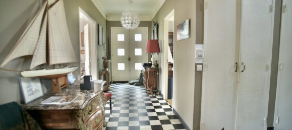 6 bedrooms House in Sceaux, France No. 317326 8