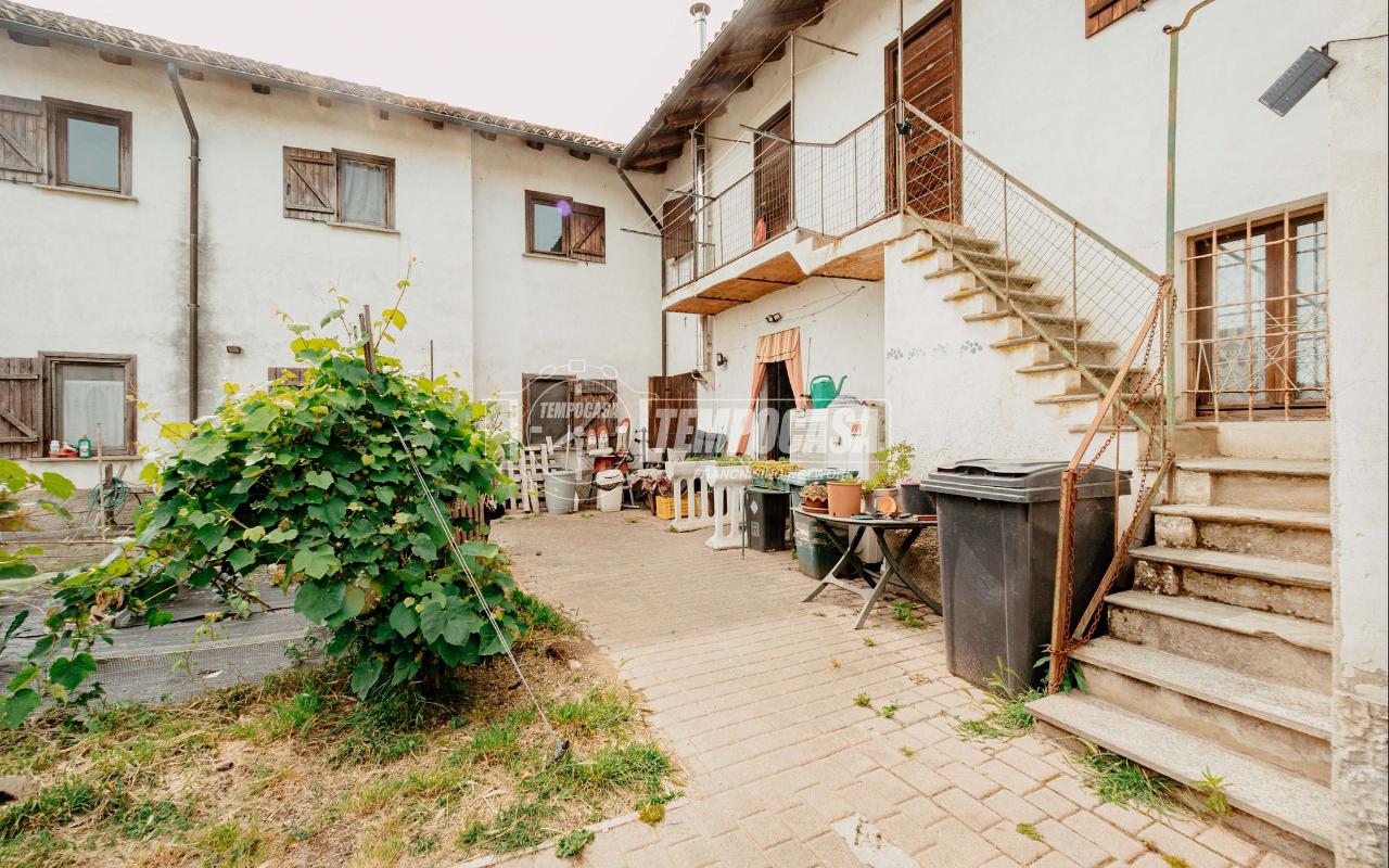 6-salle Villa à Gambolò, Italy No. 168554