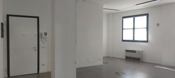 Офис 68м² в Сан Ладзаро ди Савена, Италия № 323913 6