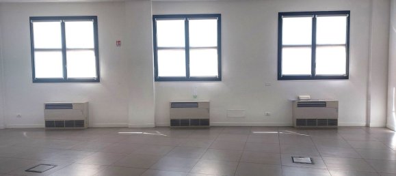 Офис 68м² в Сан Ладзаро ди Савена, Италия № 323913 7