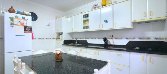 4 bedrooms Townhouse in Velez-Malaga, Spain No. 237983 6