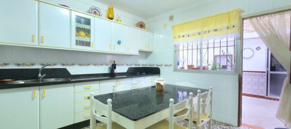 4 bedrooms Townhouse in Velez-Malaga, Spain No. 237983 7