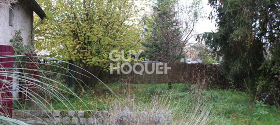 3 bedrooms House in Bullion, France No. 124360 10