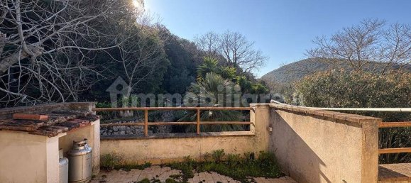 2 Schlafzimmer Villa in Terracina, Italy, Nr. 143689 15