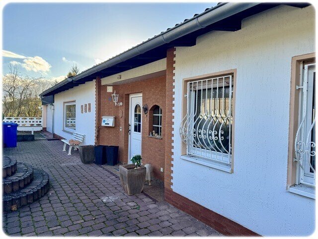 4 rooms Bungalow in Waldeck-Frankenberg, Germany No. 212256