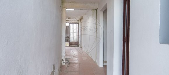 4 bedrooms House in Granja, Portugal No. 180001 3