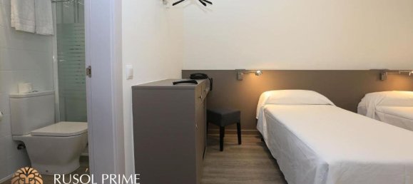  Hotel in Barcelona, Spain No. 327 5