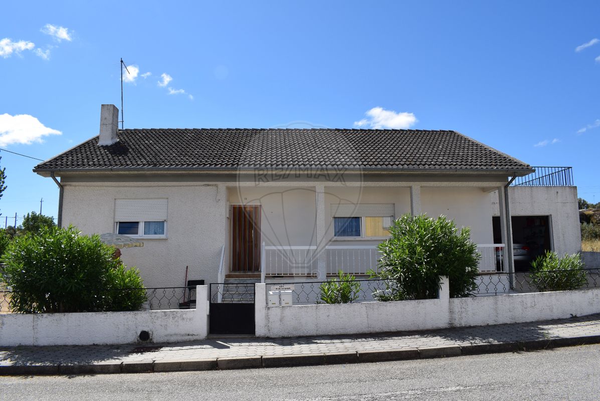 3 bedrooms House in Vilar Formoso, Portugal No. 20451