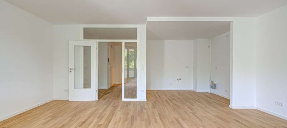Apartamento de 2 habitaciónes en Mariendorf, Germany No. 10207 7