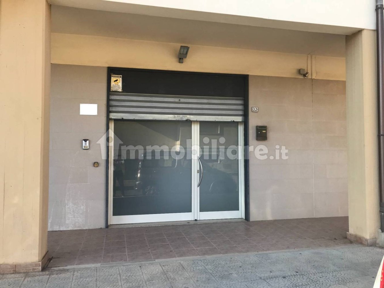 Офис с 2 комнатами в Кассано делле Мурдже, Италия № 104530