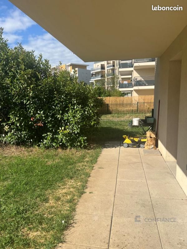 Apartamento de 1 dormitorio en Venissieux, France No. 338219