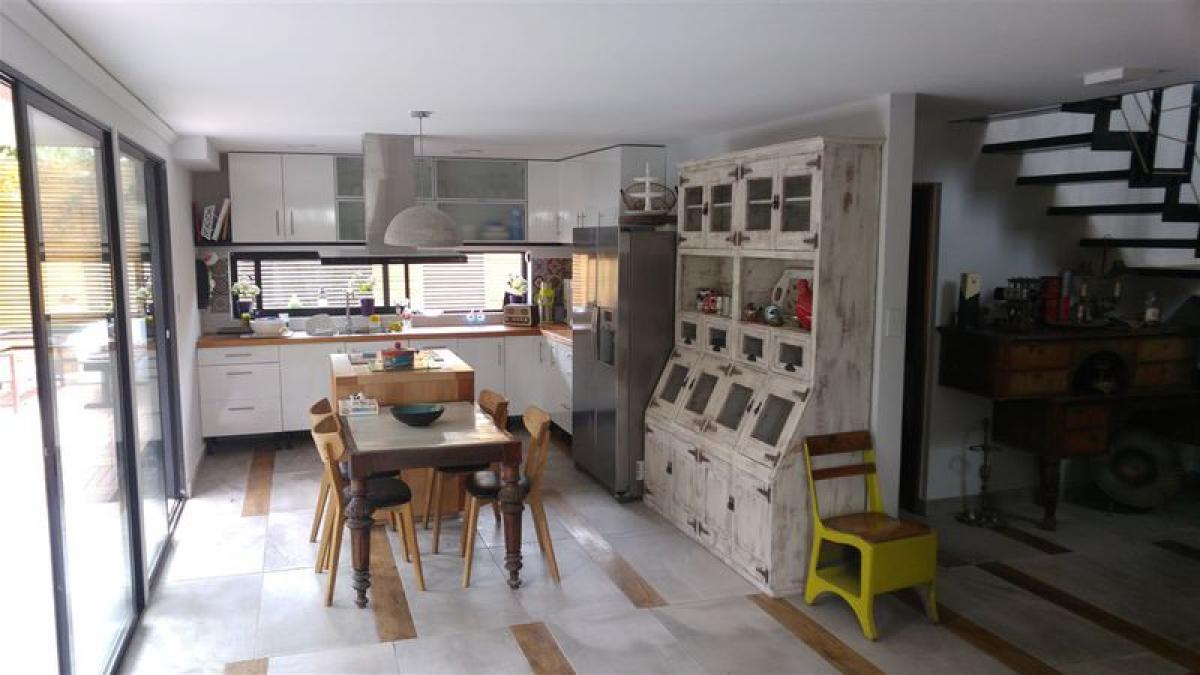 3 bedrooms House in Santiago, Chile No. 4879