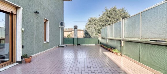 3-salle Appartement à Sordio, Italy No. 37245 15