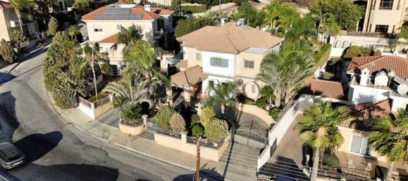 4 bedrooms Villa in Agios Tychonas, Cyprus No. 15319 3