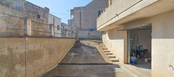 5 rooms House in Diso, Italy No. 34060 34