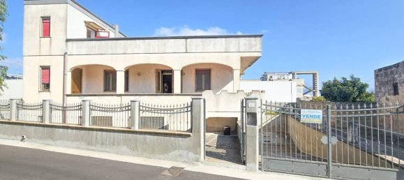 5 rooms House in Diso, Italy No. 34060 2