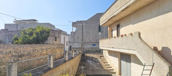 5 rooms House in Diso, Italy No. 34060 7