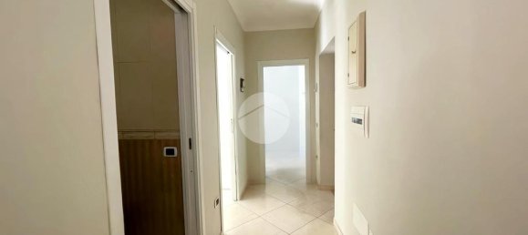 2 bedrooms Apartment in Naples, Italy No. 33992 16