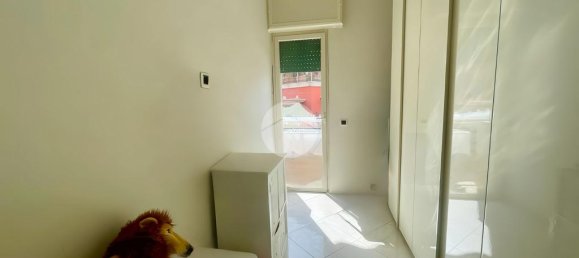 2 bedrooms Apartment in Naples, Italy No. 33992 40