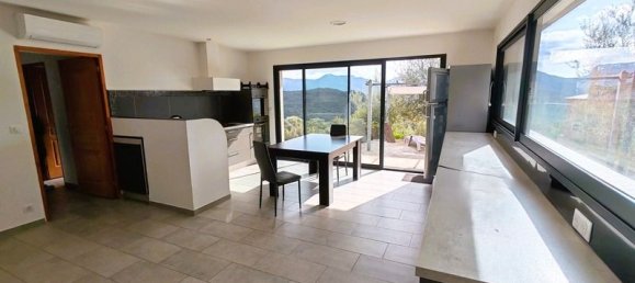 3 bedrooms House in Viggianello, France No. 217910 2