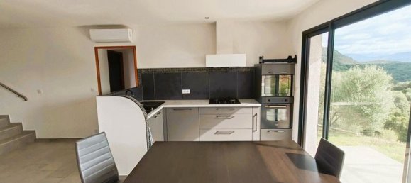 3 bedrooms House in Viggianello, France No. 217910 3