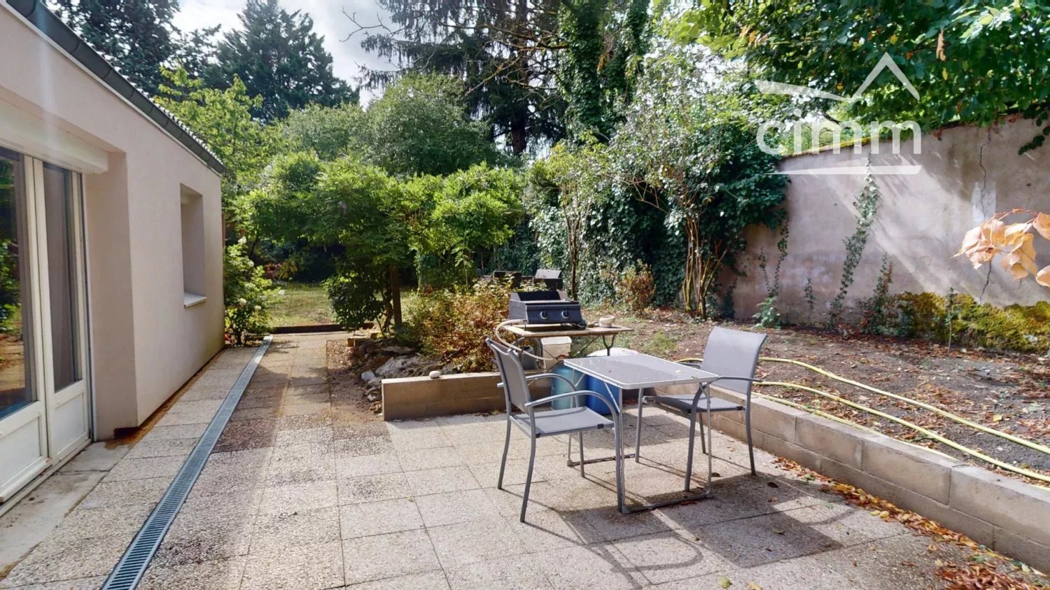 2 Schlafzimmer Haus in Saint-Cyr-en-Val, France, Nr. 330853