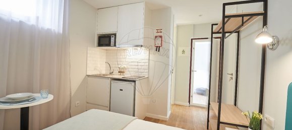 348m² Building in Leiria, Portugal No. 132005 14