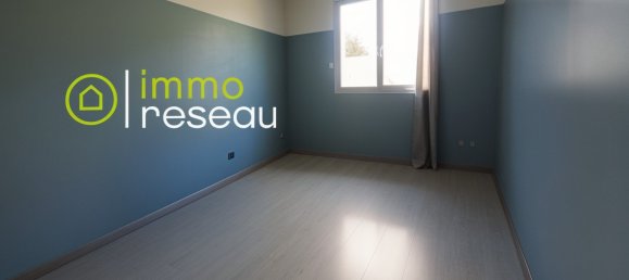 3 Schlafzimmer Haus in Moulle, France, Nr. 222631 6