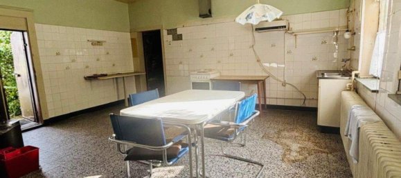 10 rooms Building in Gifhorn, Germany No. 359925 8